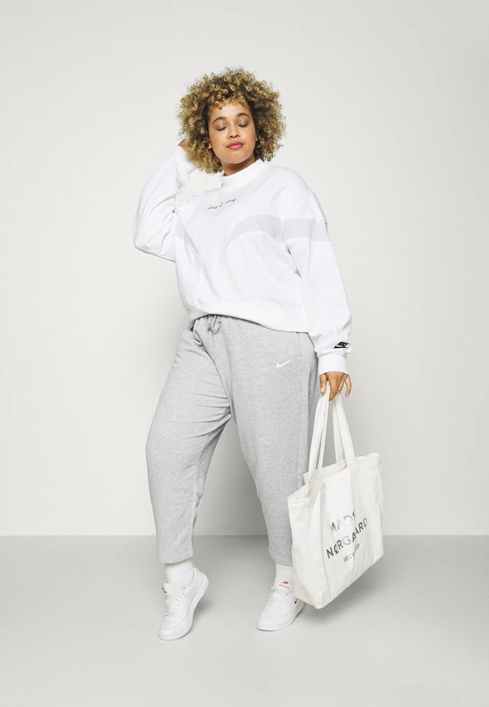 Nike Sportswear PLUS - Tracksuit Bottoms - Dk Grey Heather - Image 2