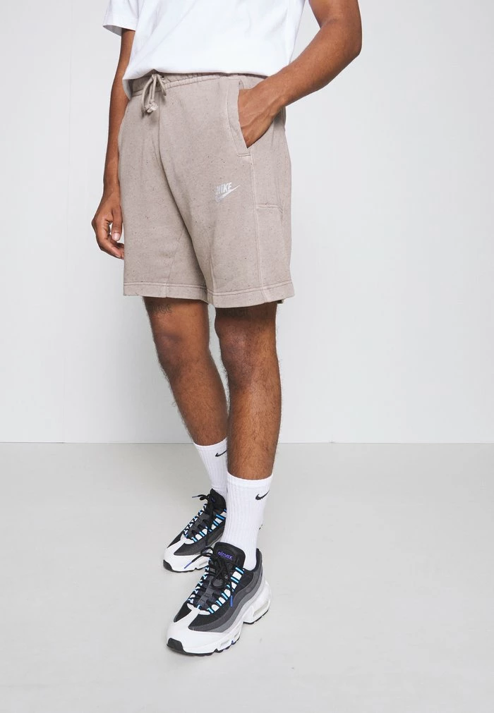 Nike Sportswear CLUB REVIVAL - Shorts - Olive Grey - Image 4