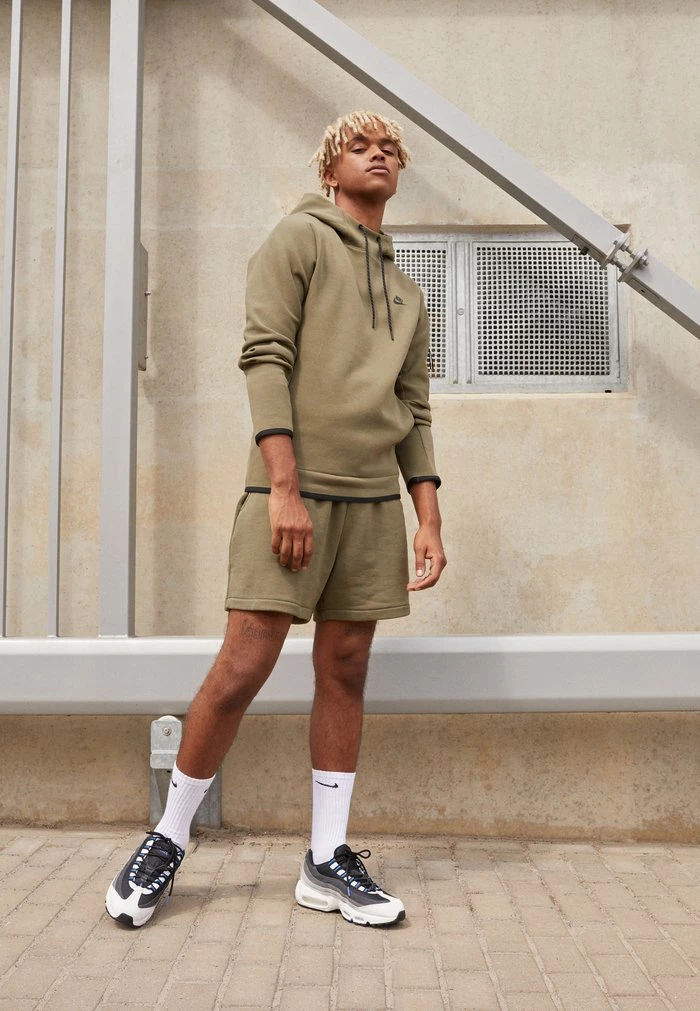 Nike Sportswear HOODIE - Hoodie - Medium Olive Black - Image 3