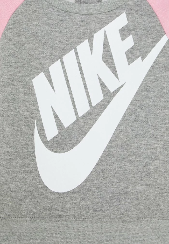 Nike Sportswear FUTURA CREW SET - Sweatshirt - Dark Grey Heather - Image 4