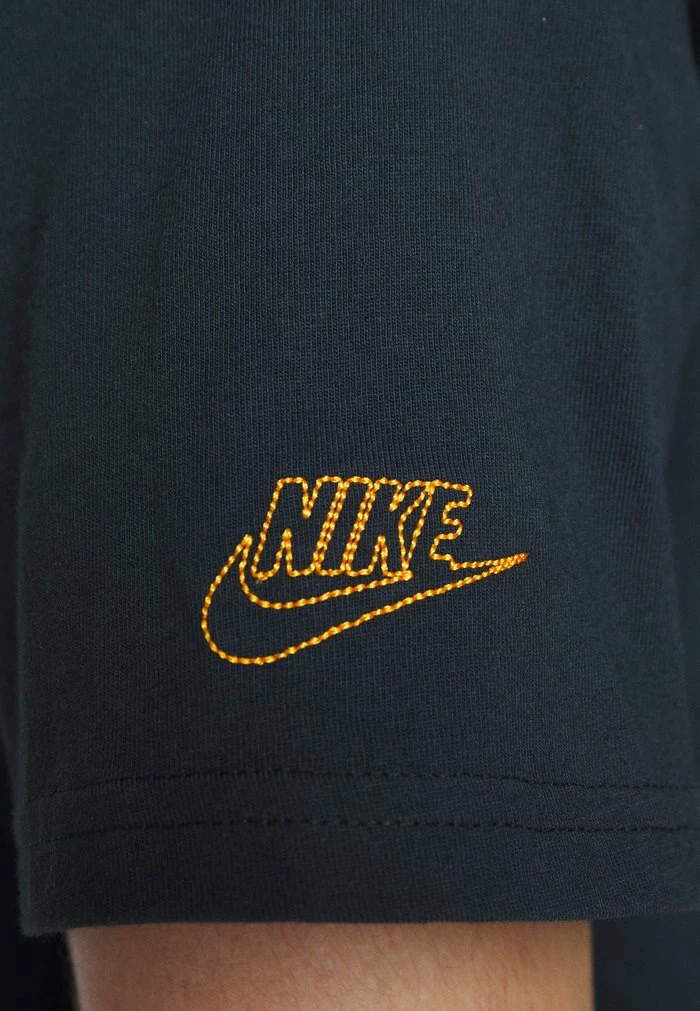 Nike Sportswear TEE SOLE - Print T-shirt - Black - Image 8