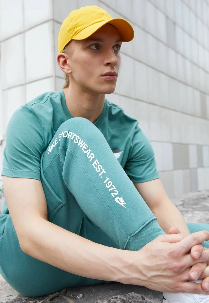 Nike Sportswear PANT - Cargo Trousers - Bicoastal - Image 3