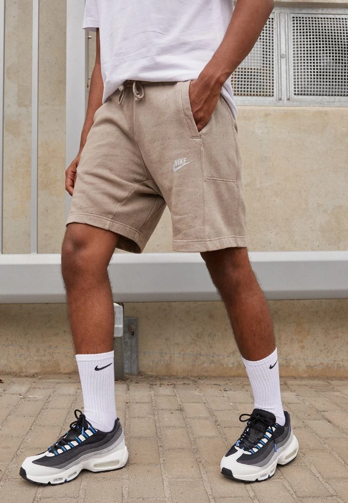 Nike Sportswear CLUB REVIVAL - Shorts - Olive Grey - Image 3