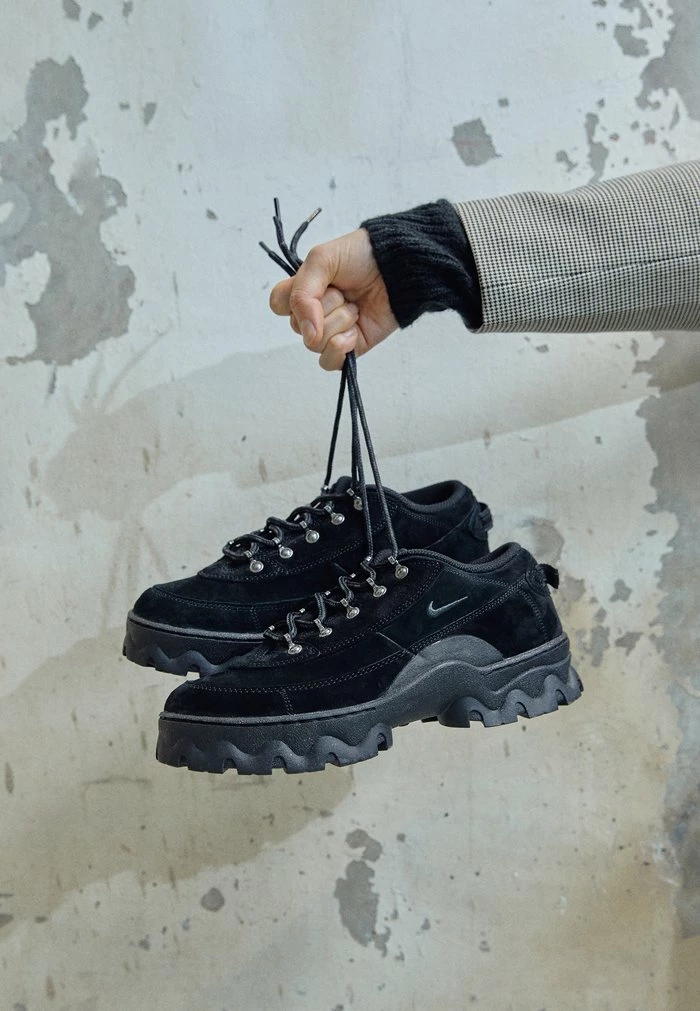 Nike Sportswear LAHAR - Trainers - Black/dark Smoke Grey/orange - Image 5