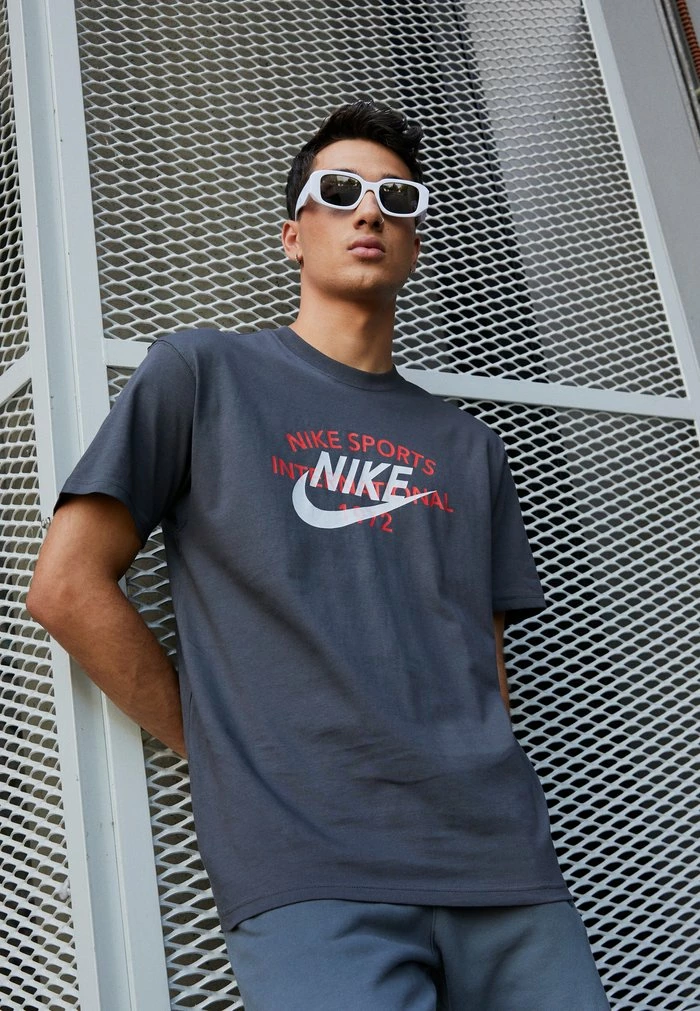 Nike Sportswear TEE CIRCA - Print T-shirt - Anthracite - Image 3