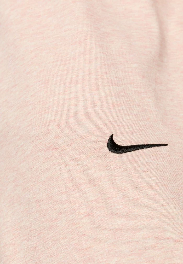 Nike Sportswear TEE - Basic T-shirt - Madder Root Black - Image 5