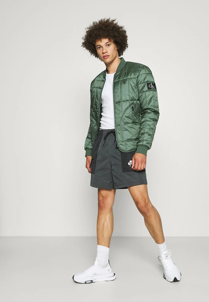 Nike Sportswear AIR - Shorts - Black/anthracite/white - Image 2