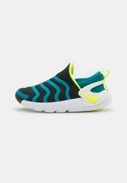 Nike Sportswear DYNAMO GO BP UNISEX - Slip-ons - Black/volt/bright Spruce/phantom