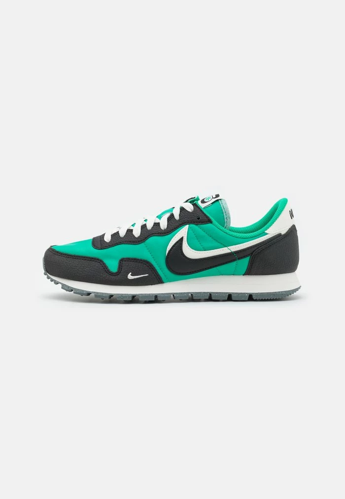 Nike Sportswear AIR PEGASUS 83 - Trainers - Stadium Green/sail/black/smoke Grey
