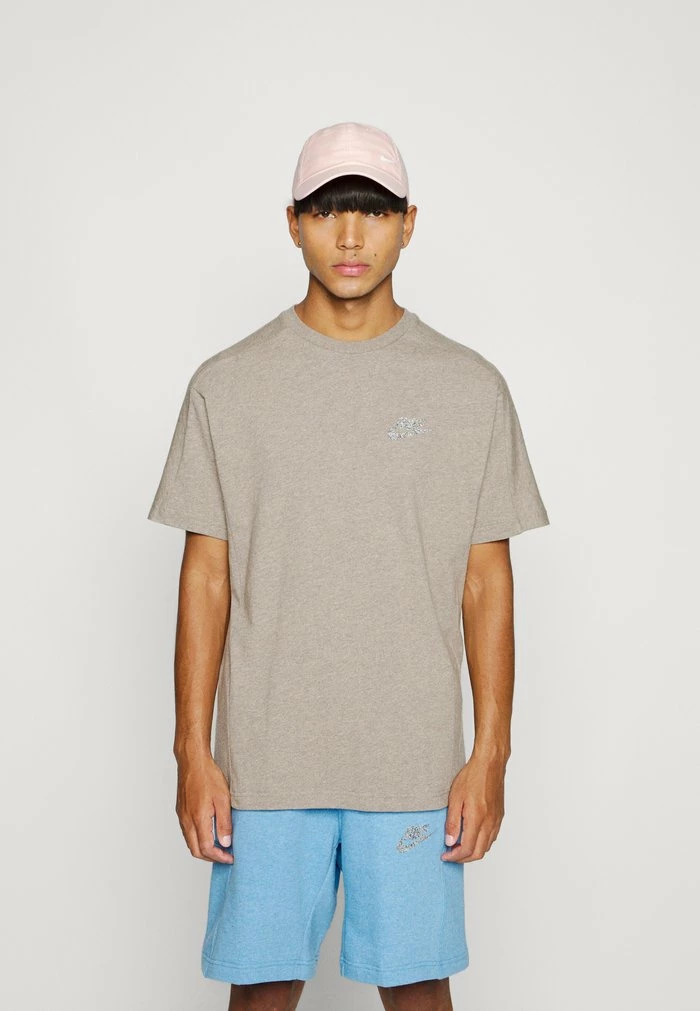 Nike Sportswear REVIVAL - Basic T-shirt - Moon Fossil/white - Image 3