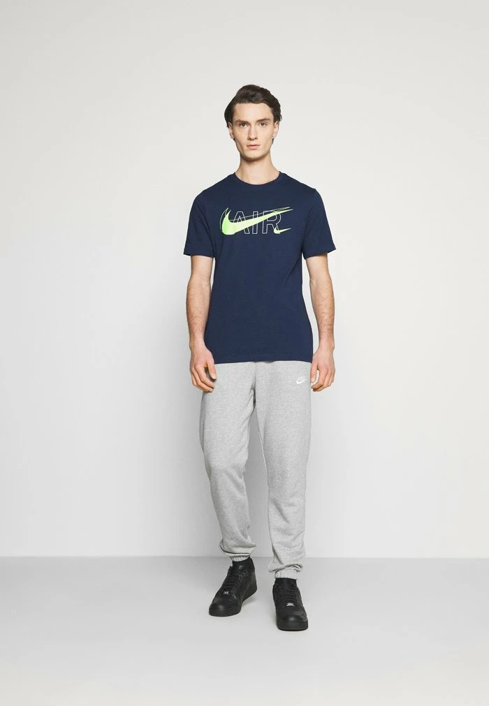 Nike Sportswear TEE AIR - Print T-shirt - Midnight Navy - Image 2