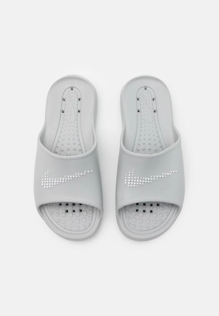 Nike Sportswear VICTORI ONE SHOWER SLIDE - Pool Slides - Light Smoke Grey/white - Image 4