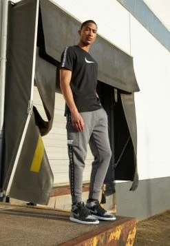 Nike Sportswear M NSW REPEAT FLC BB - Cargo Trousers - Iron Grey/white