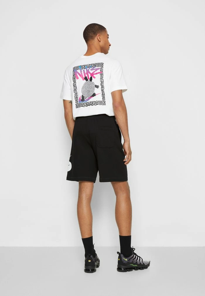 Nike Sportswear Shorts - Black - Image 4