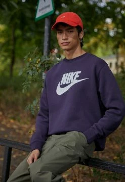 Nike Sportswear CLUB CREW - Sweatshirt - Cave Purple