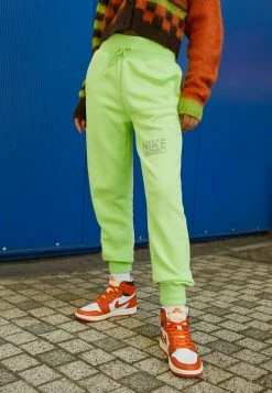 Nike Sportswear Tracksuit Bottoms - Key Lime