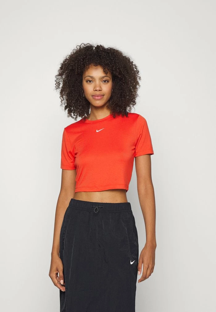 Nike Sportswear SLIM TEE - Basic T-shirt - Mantra Orange