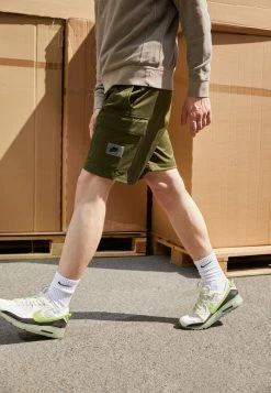 Nike Sportswear Shorts - Rough Green/safety Orange/black