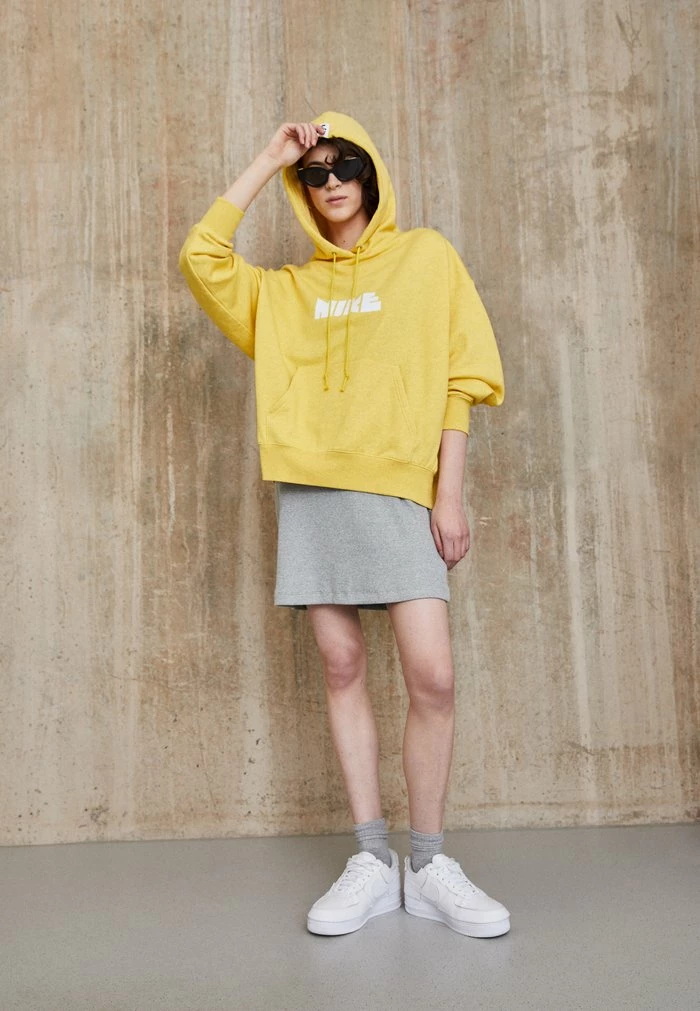 Nike Sportswear CIRCA HOODIE - Sweatshirt - Vivid Sulfur/white