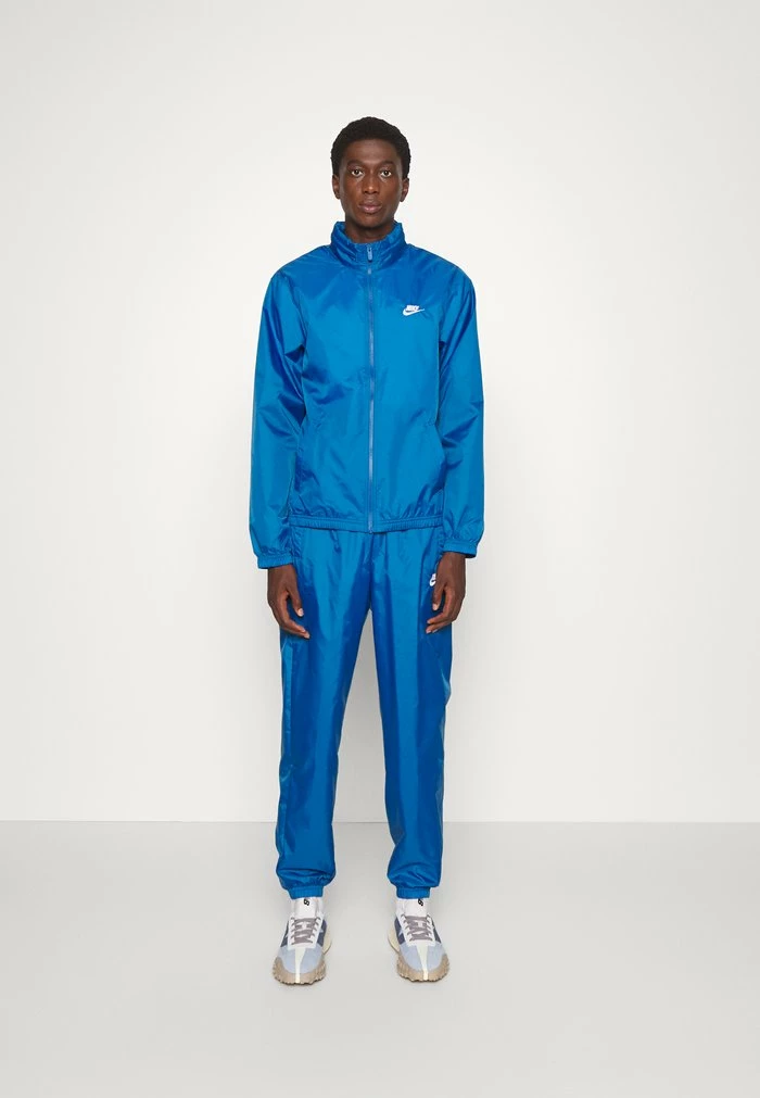 Nike Sportswear CLUB TRACK SUIT - Tracksuit - Dark Marina Blue/white - Image 4