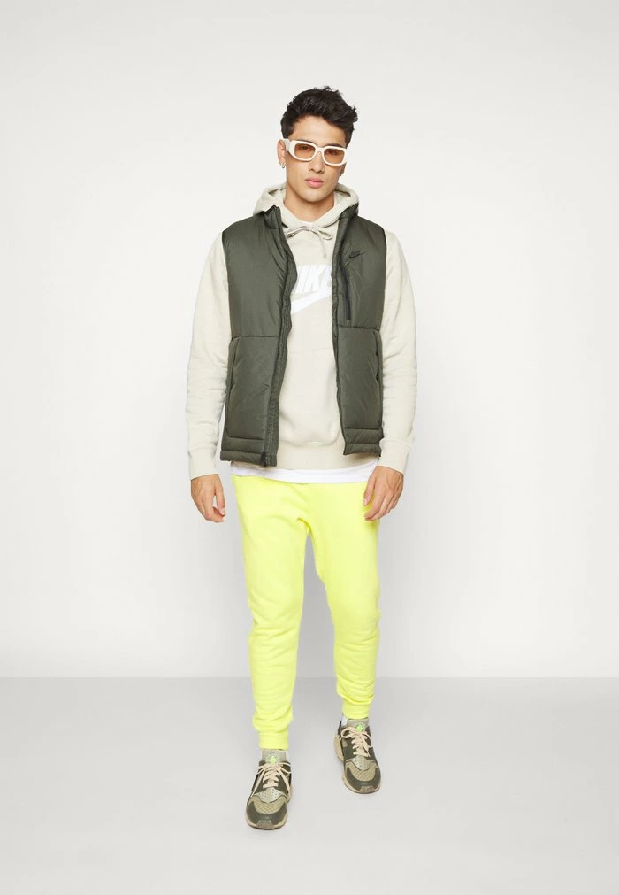 Nike Sportswear CLUB - Tracksuit Bottoms - Yellow Strike - Image 2
