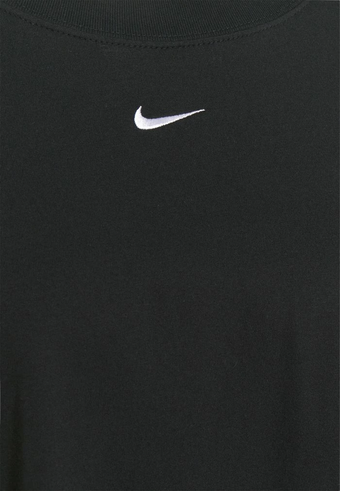Nike Sportswear PLUS - Basic T-shirt - Black - Image 3