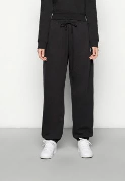 Nike Sportswear CLUB PANT - Tracksuit Bottoms - Black