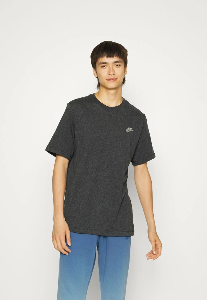 Nike Sportswear CLUB TEE - Print T-shirt - Black
