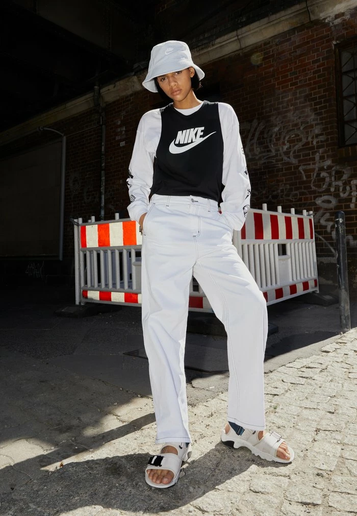 Nike Sportswear TANK MSCL FUTURA NEW - Top - Black/white - Image 2