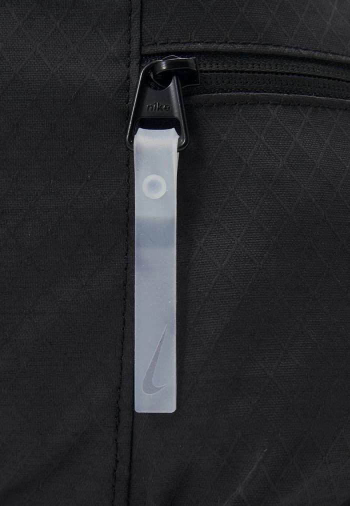 Nike Sportswear TECH WAISTPACK UNISEX - Bum Bag - Black/metallic Silver - Image 4