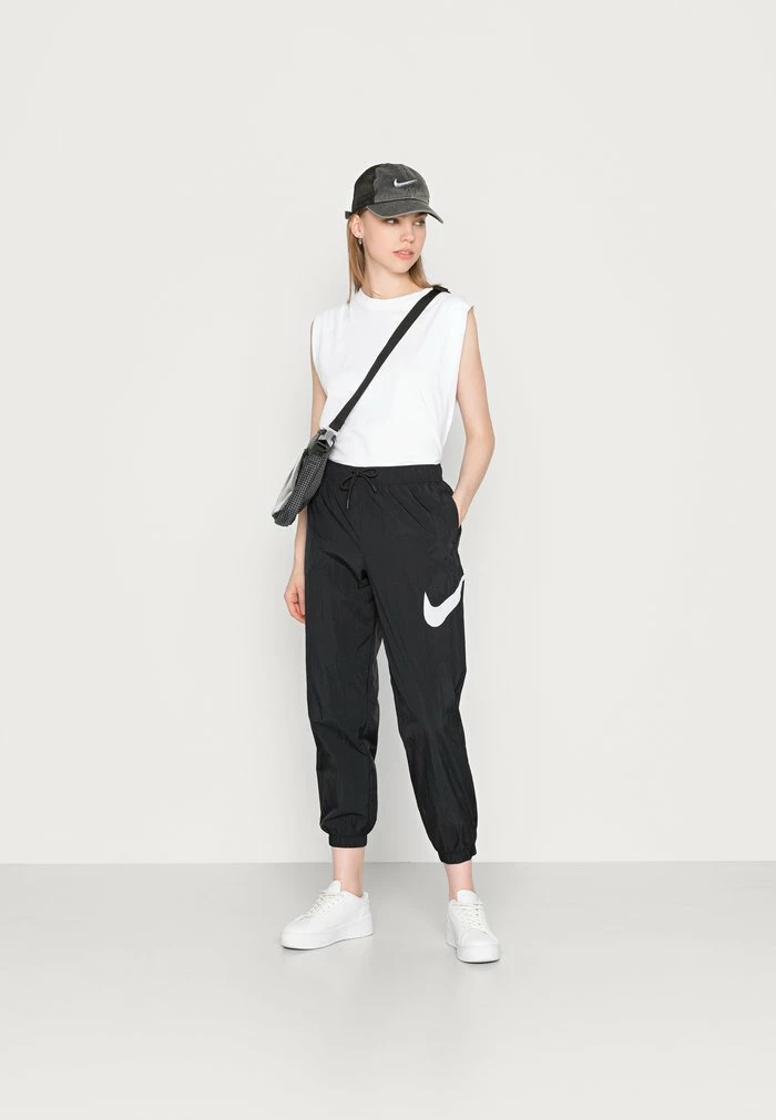 Nike Sportswear PANT - Tracksuit Bottoms - Black - Image 2