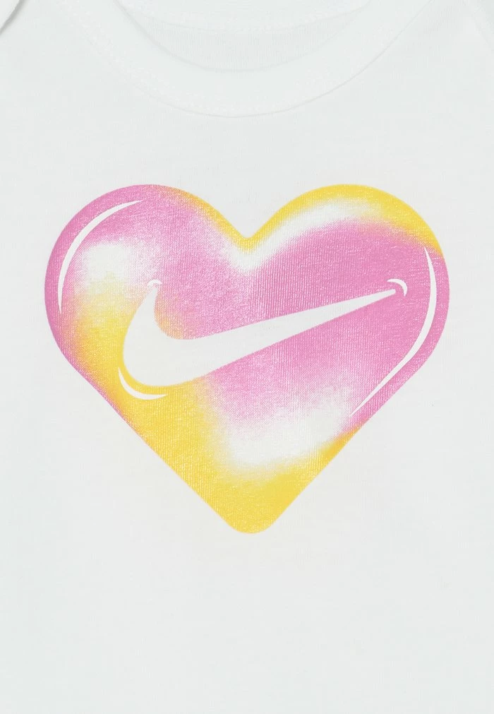 Nike Sportswear FREEZE TAG SET - Print T-shirt - Psychic Pink - Image 3