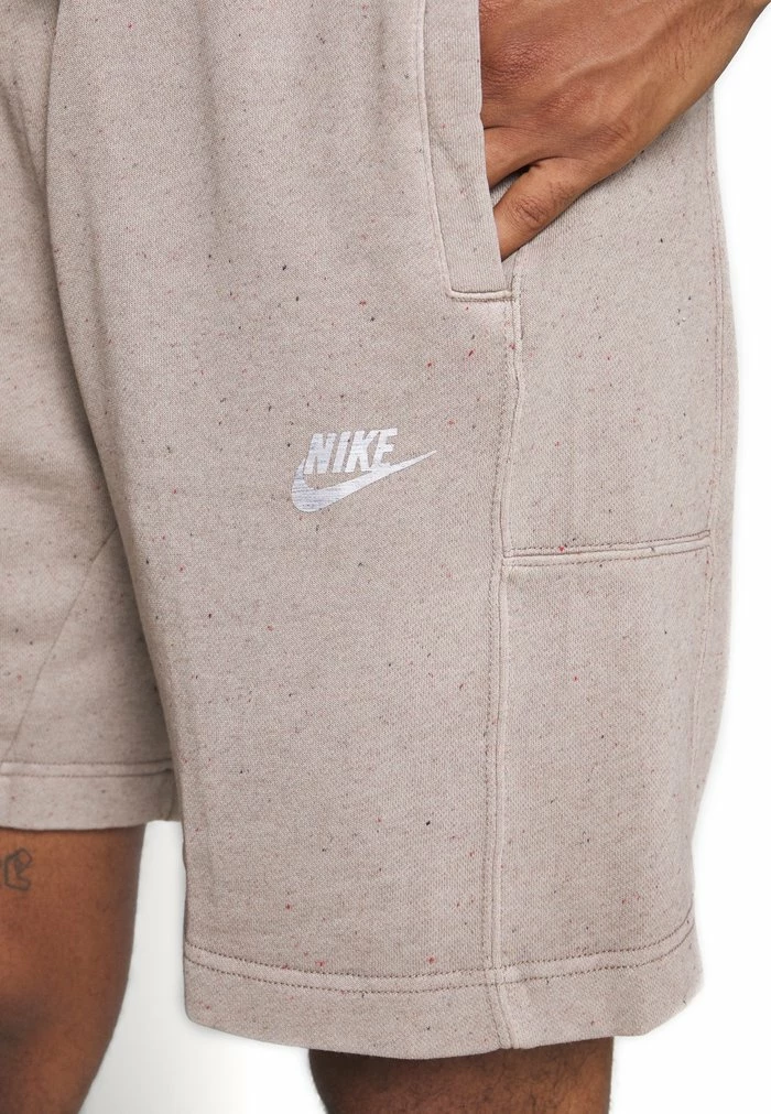 Nike Sportswear CLUB REVIVAL - Shorts - Olive Grey - Image 7
