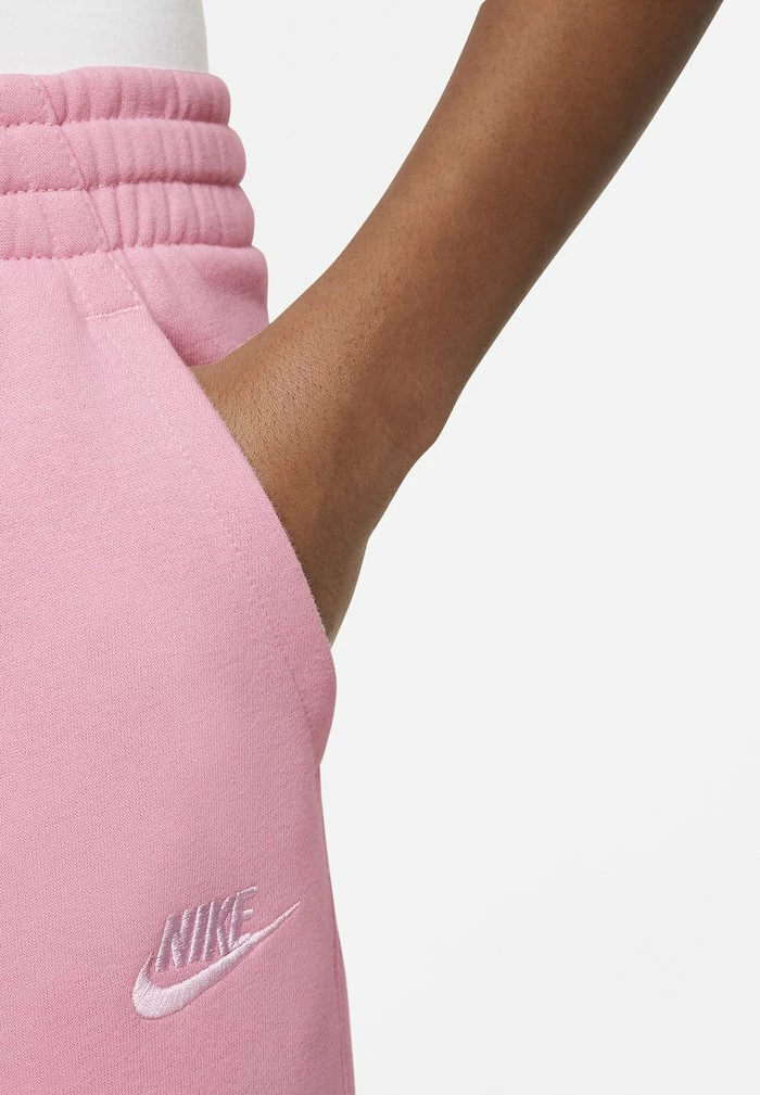 Nike Sportswear SUIT CORE SET - Tracksuit - Med Soft Pink/med Soft Pink/med Soft Pink/(white) - Image 8