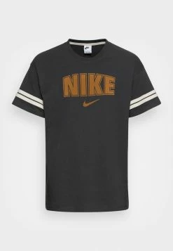 Nike Sportswear RETRO TEE - Print T-shirt - Smoke Grey