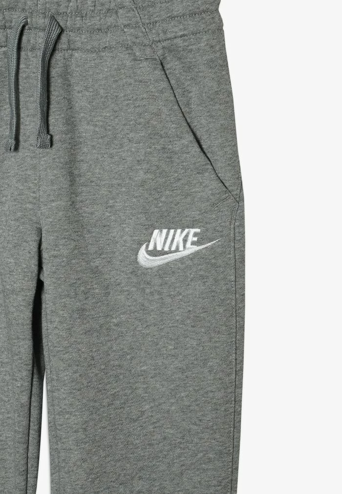 Nike Sportswear CLUB PANT - Tracksuit Bottoms - Carbon Heather/cool Grey/white - Image 4