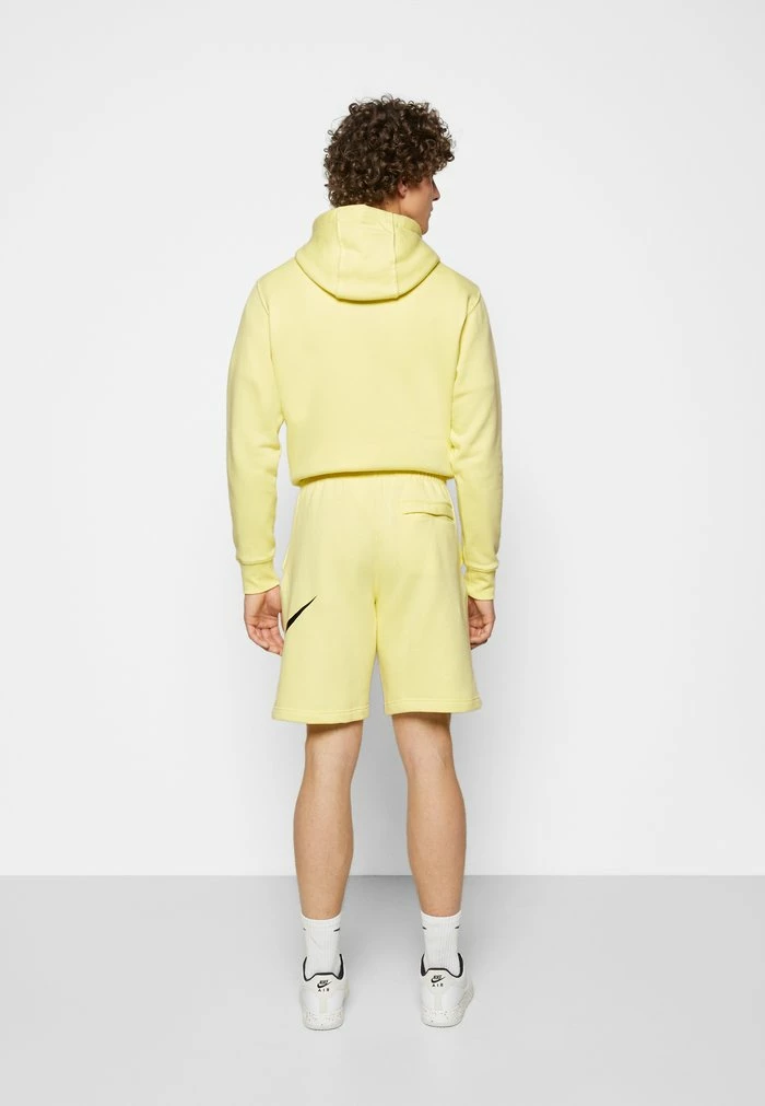 Nike Sportswear CLUB - Shorts - Zitron - Image 4