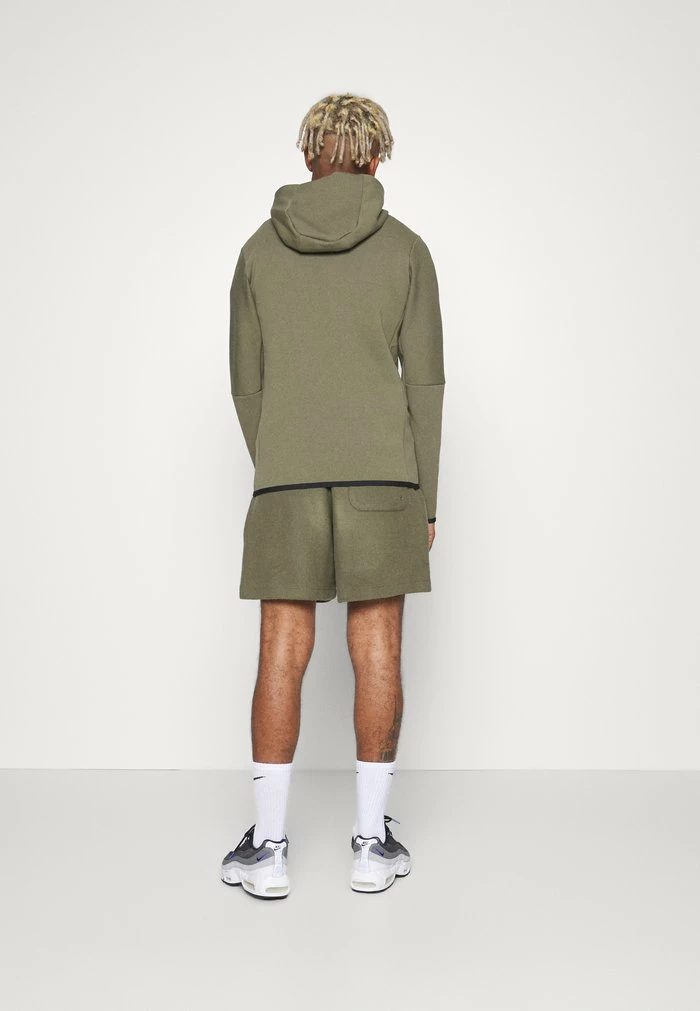 Nike Sportswear CLUB - Shorts - Medium Olive/white - Image 5