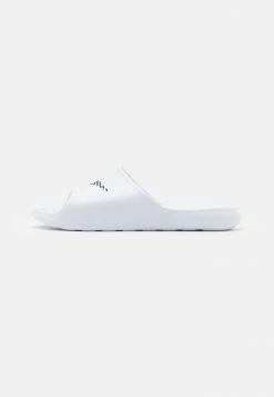 Nike Sportswear VICTORI ONE SHOWER SLIDE - Pool Slides - White/black