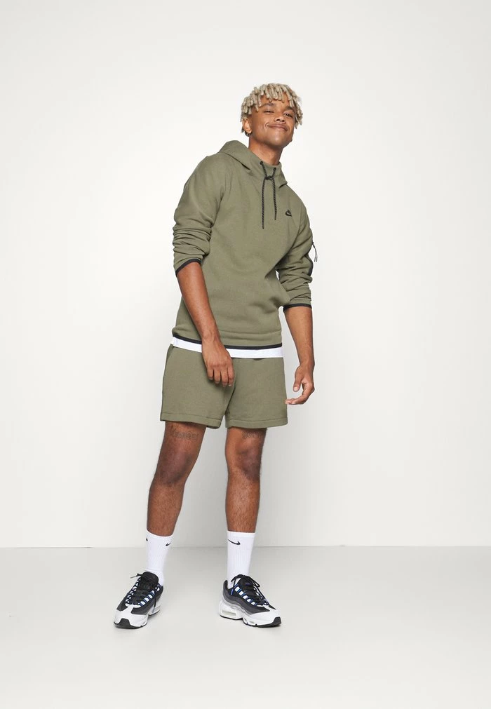Nike Sportswear CLUB - Shorts - Medium Olive/white - Image 2