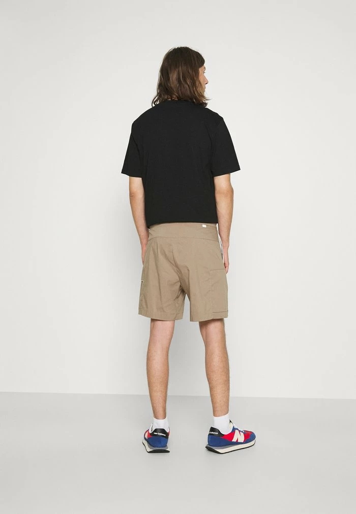 Nike Sportswear UTILITY - Shorts - Sandalwood/sail/ice Silver - Image 3