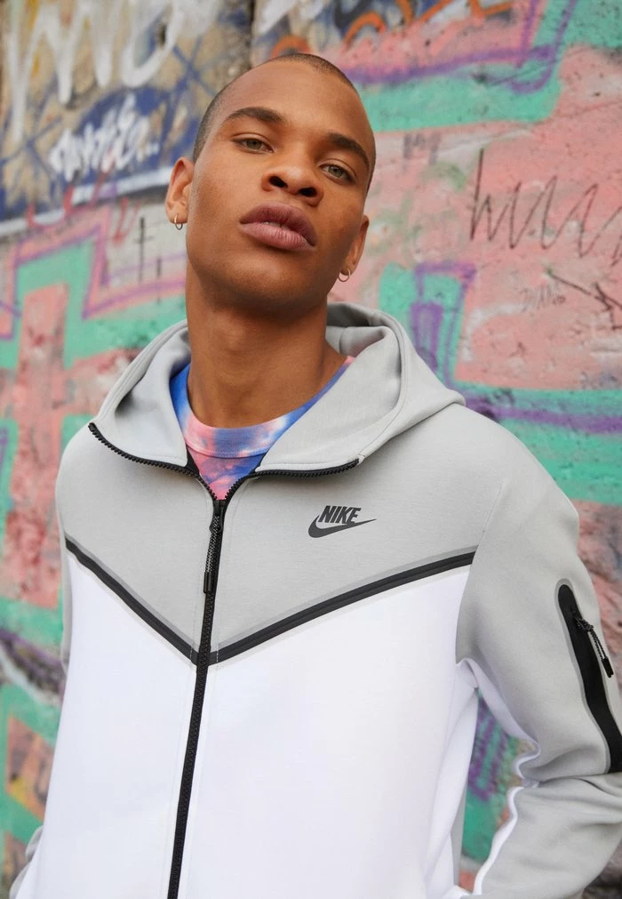 Nike Sportswear M NSW TCH FLC S FZ WR - Zip-up Sweatshirt - Particle Grey/white/black - Image 3