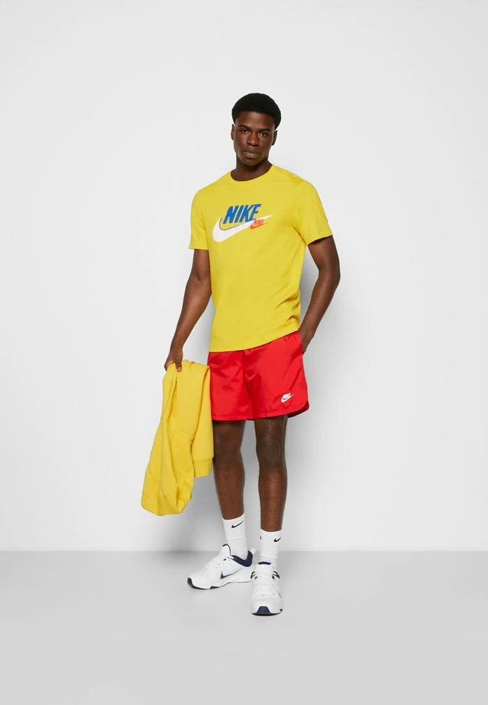 Nike Sportswear BRANDED TEE - Print T-shirt - Vivid Sulfur - Image 2