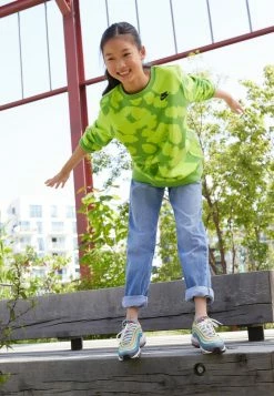 Nike Sportswear CREW - Sweatshirt - Chlorophyll