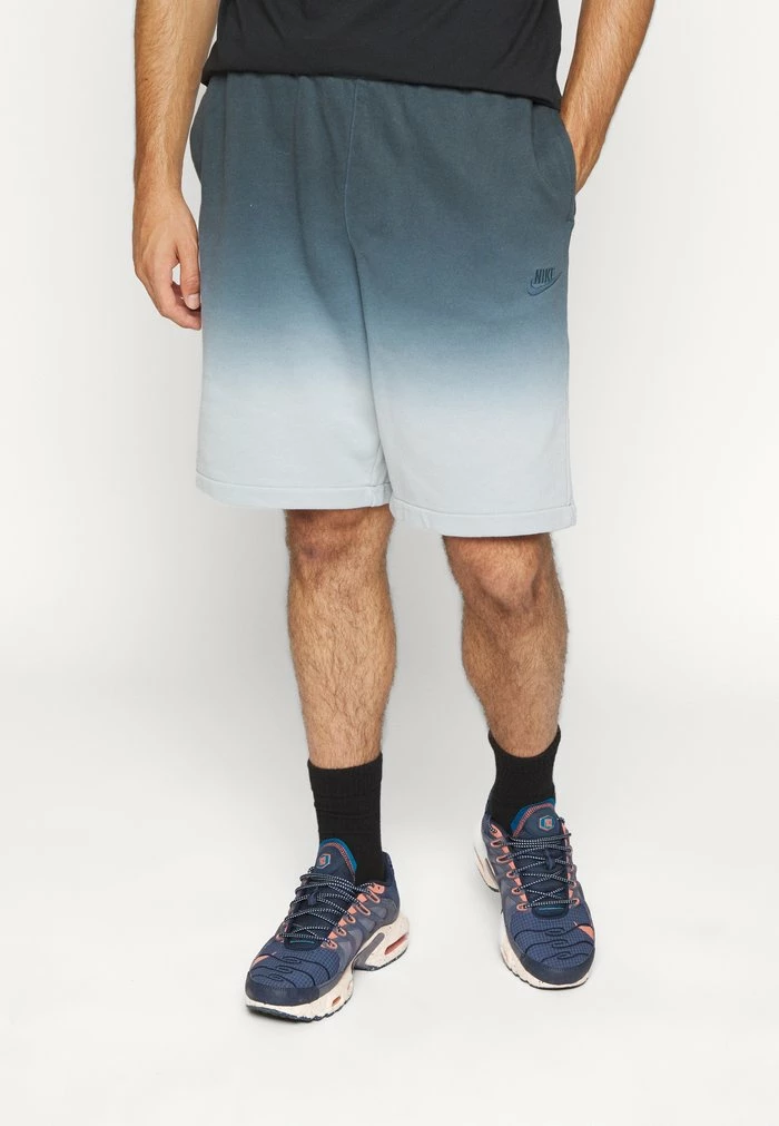 Nike Sportswear CLUB DIP DYE - Shorts - Dark Smoke Grey/light Smoke Grey - Image 4