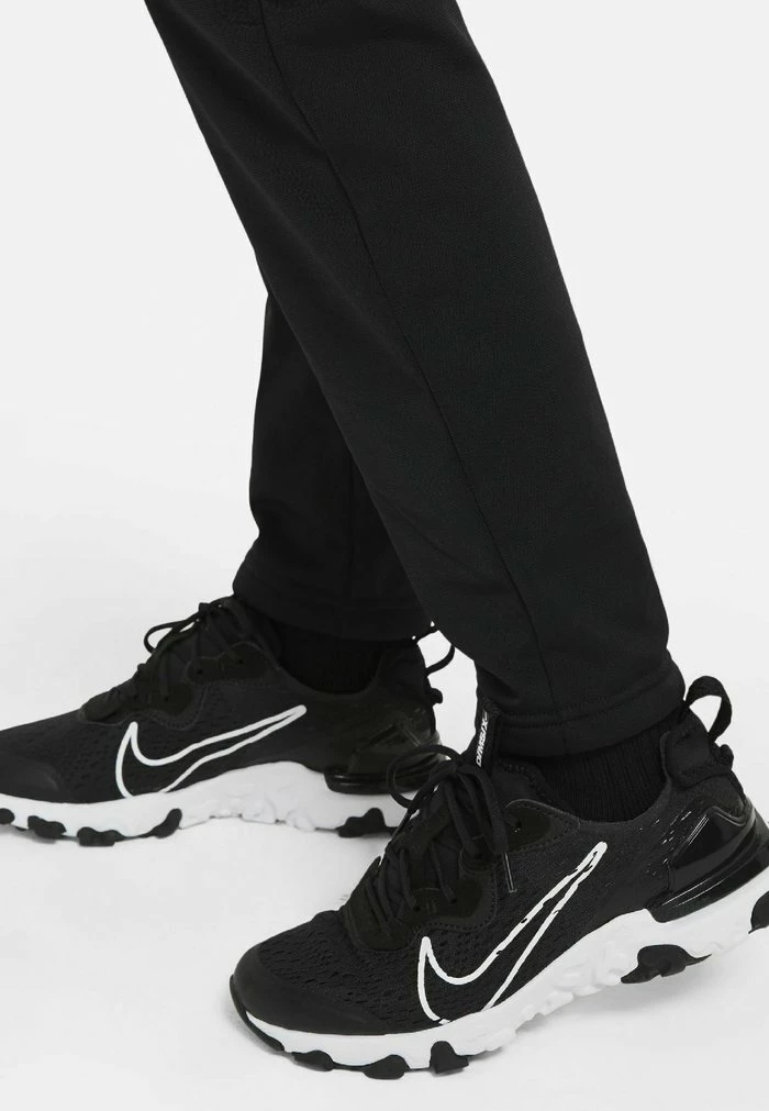 Nike Sportswear FUTURA - Tracksuit - Black Pink Foam White White - Image 4