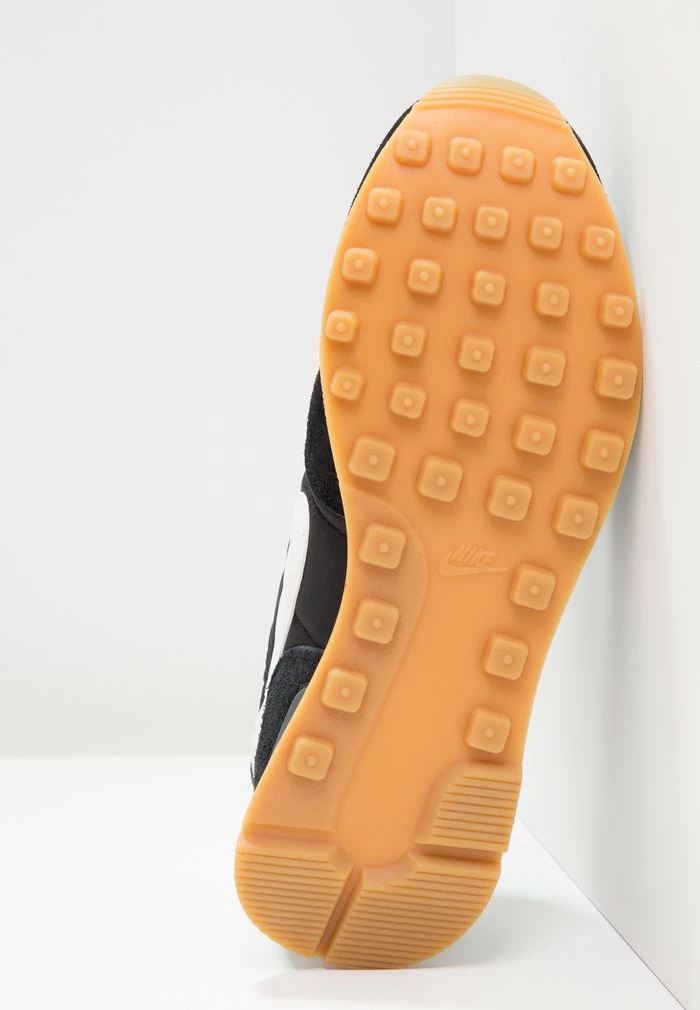 Nike Sportswear INTERNATIONALIST - Trainers - Black/summit White/anthracite/sail - Image 6