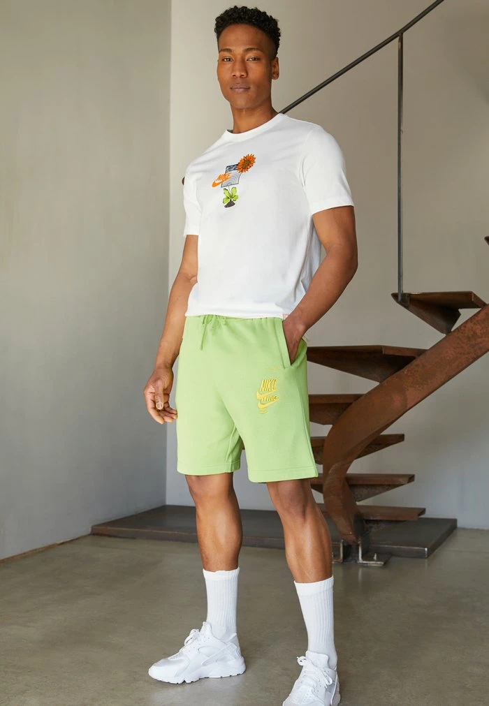 Nike Sportswear Shorts - Vivid Green/medium Blue