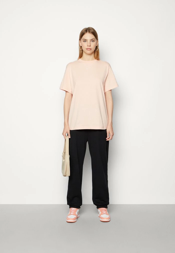 Nike Sportswear TEE - Basic T-shirt - Arctic Orange/sail - Image 2