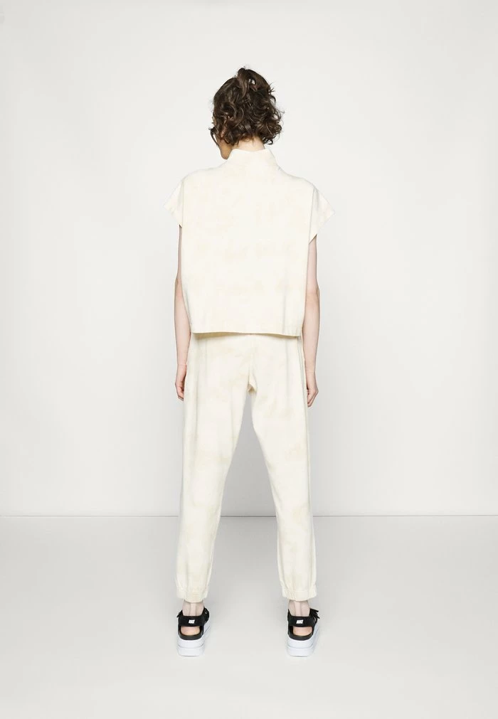 Nike Sportswear DYE - Tracksuit Bottoms - Sanddrift/white - Image 5